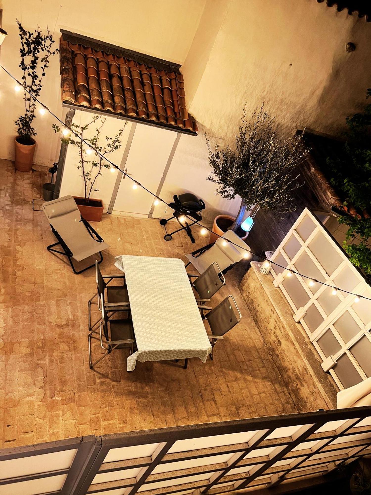 Saint-Martin-de-Ré Duplex Joliment Decore Et Sa Cour Ensoleillee מראה חיצוני תמונה